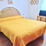 4 Beds With Sea View In Marinella Just 200 Mt From The Sea 아파트 골푸아랑시